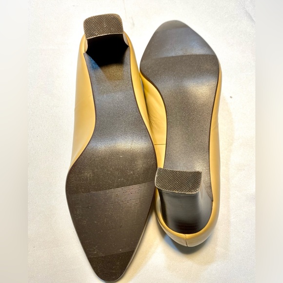 Jessica London Leather Heels Mocha beige shoes - Picture 6 of 11